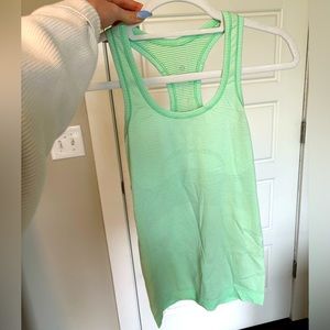 Lululemon mint tank top size 4